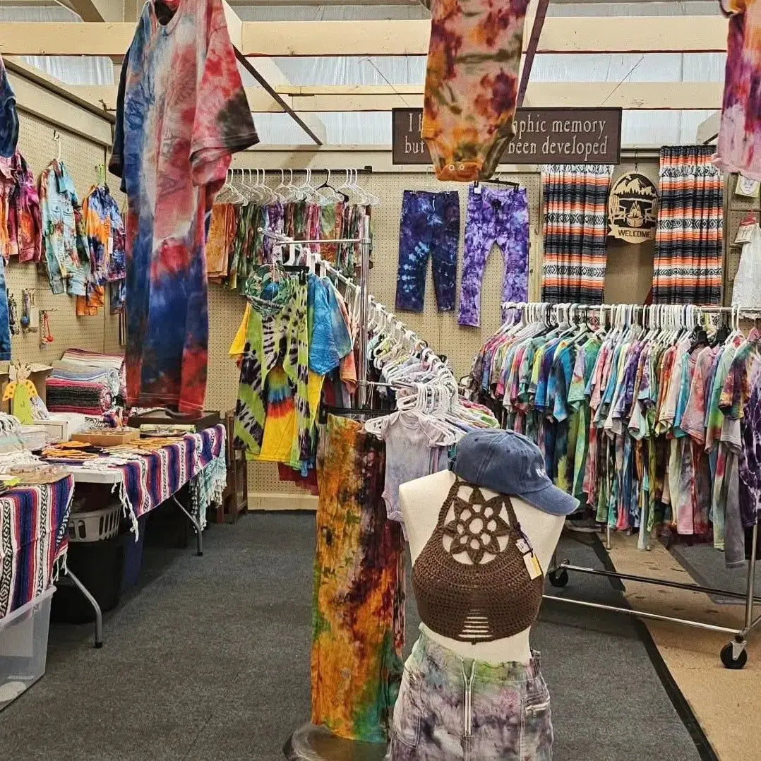 DWC Conversations 206 (Video Class): How To Make Tie & Dye Clothing - DWC Magazine